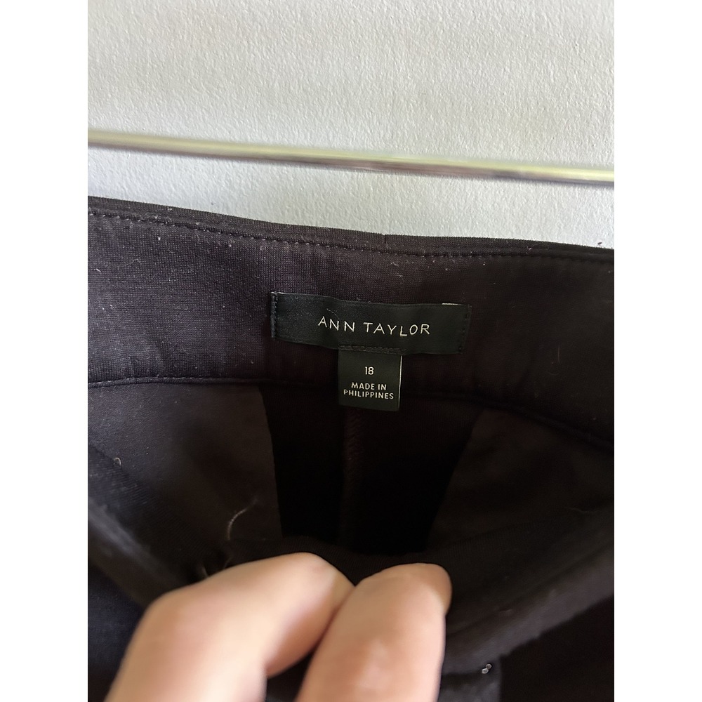 Ann Taylor Womens Black High Rise Tapered Ankle Dress Pants Size 18 Professional - Picture 3 of 3